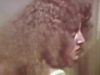 Analinis namų šeimininkės - 1970s, nemokamai analinis vimeo nešvankus filmas 1d